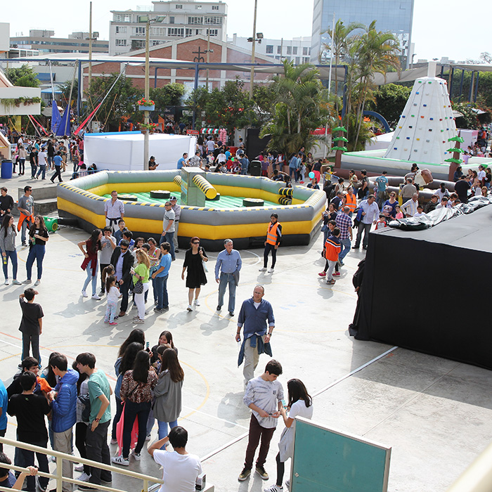 Evento de Kermesse de María Reina