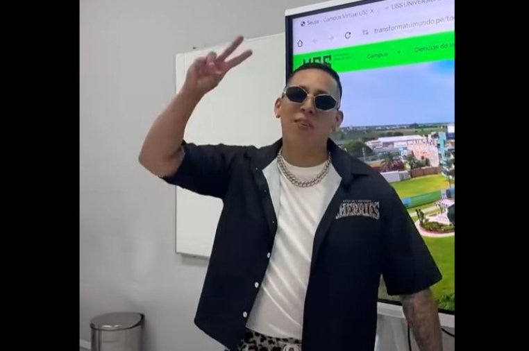 ¡Adrián Ángeles nos acompañará en nuestra gran Kermesse María Reina 2026! 🎉💙🧡